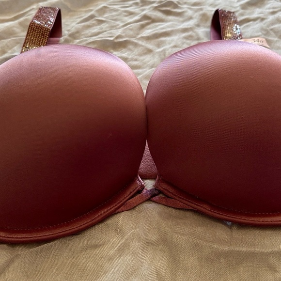 Brand New Victoria’s Secret Bombshell Plunge Push Up Bra Ombre Shine Strap - Picture 8 of 15